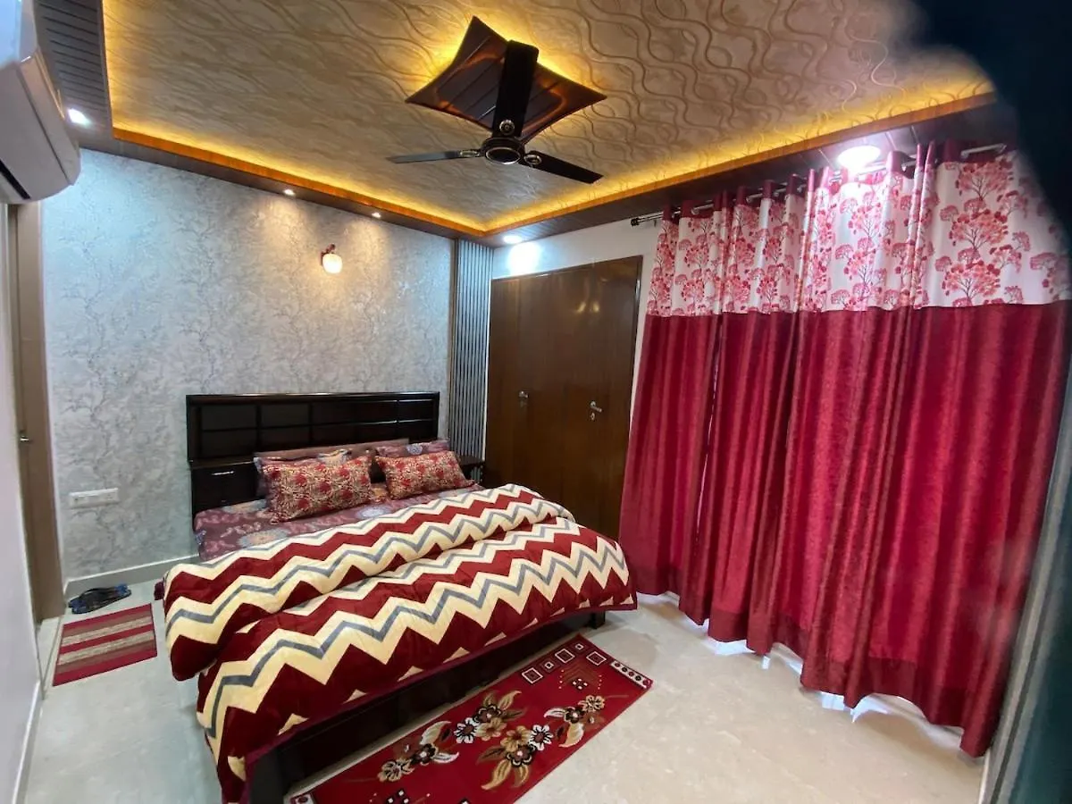 Taj Vibes By Vibz Apartment Agra